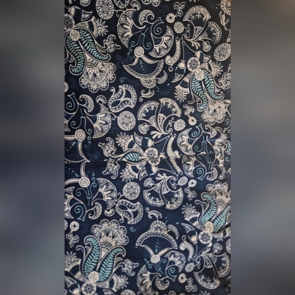 AMOUR VERT 100% Silk Pull On Shorts In Boho Paisley Print Navy/white. Size S - Picture 8 of 11